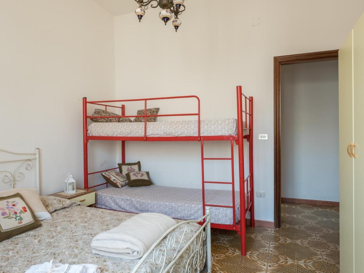 Villetta Lucia Taviano  Exterior foto